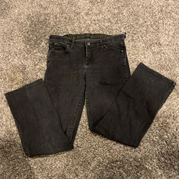 Women’s Wrangler Qbaby Jeans - Picture 5 of 8